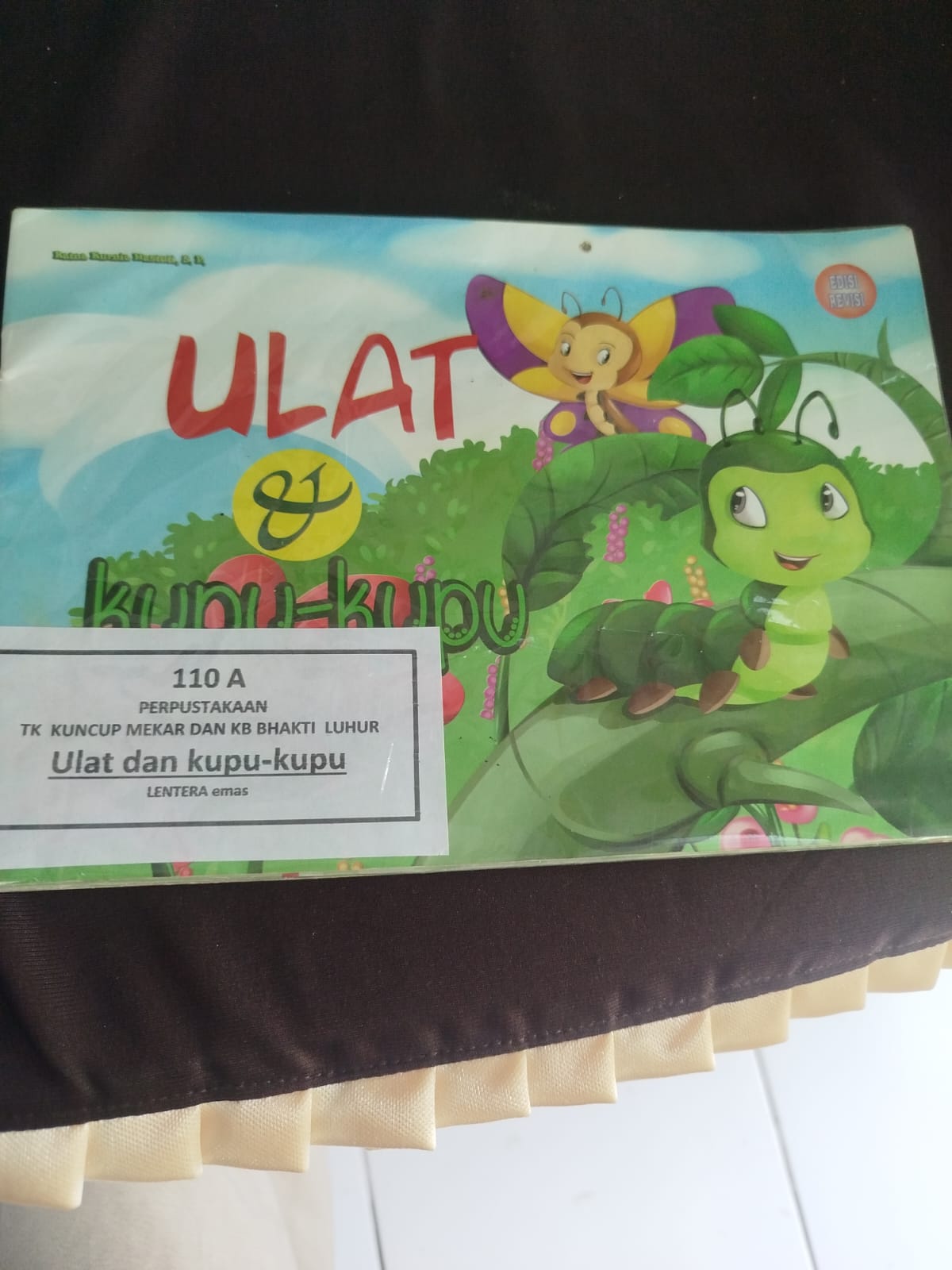 Ulat dan Kupu kupu